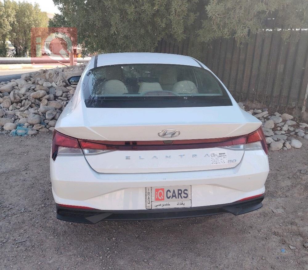 هیوندای ئەلەنترا